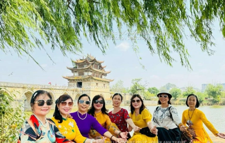 Khai Viễn – Bình Biên – Kiến Thủy – Mông Tự (3N2D)